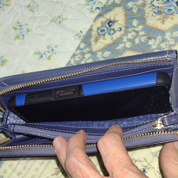 KATE SPADE Long Wallet NAVY NWOT - Picture 13 of 13